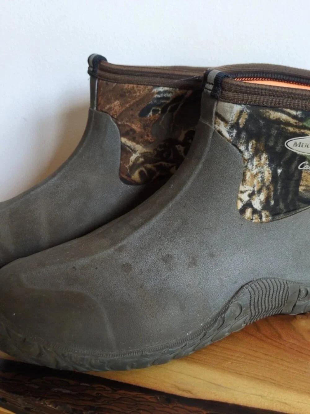 Cabelas Muck Boot Company Ankle Boots Women's Size 12 Waterproof Camo Shoes
